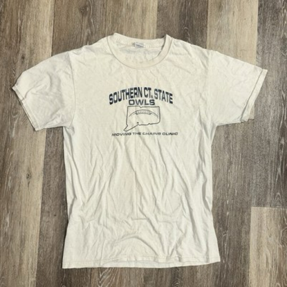 Vintage Southern Connecticut State Owls Football T-Shirt Men’s Small